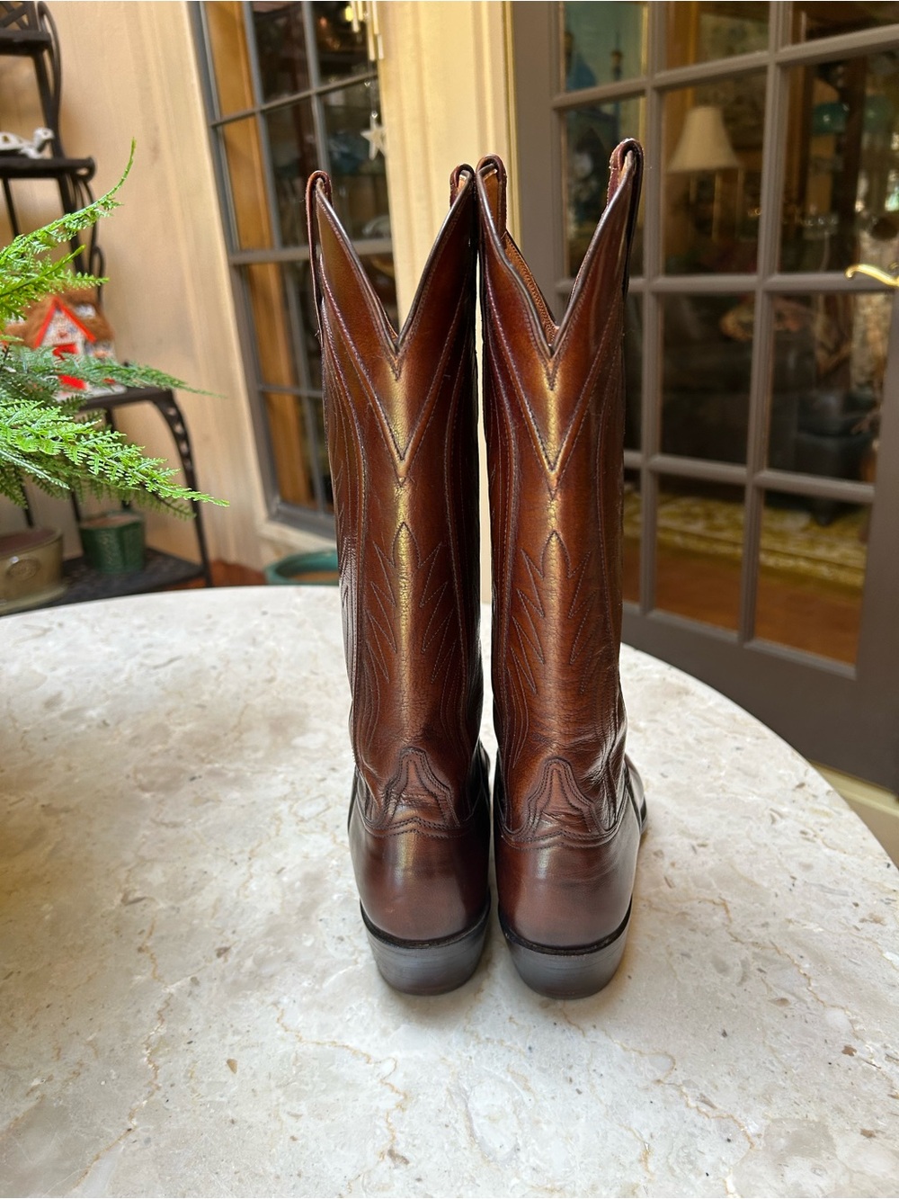 Women’s 1984 Classic Lucchese Cowboy Boots Size 8A - Picture 2 of 8